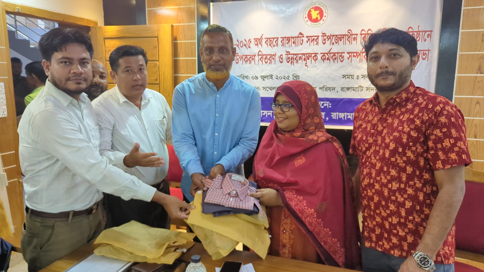 রাঙামাটিতে শিক্ষা উপকরণ ও উন্নয়ন কার্যক্রম নিয়ে আলোচনা সভা
